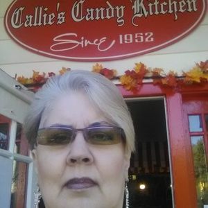 Meet your Posher, Yvonne